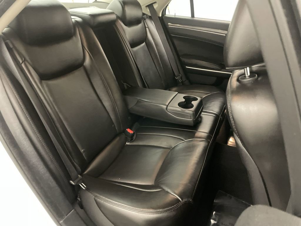 Used 2021 Chrysler 300 Touring L AWD/4WD image 19