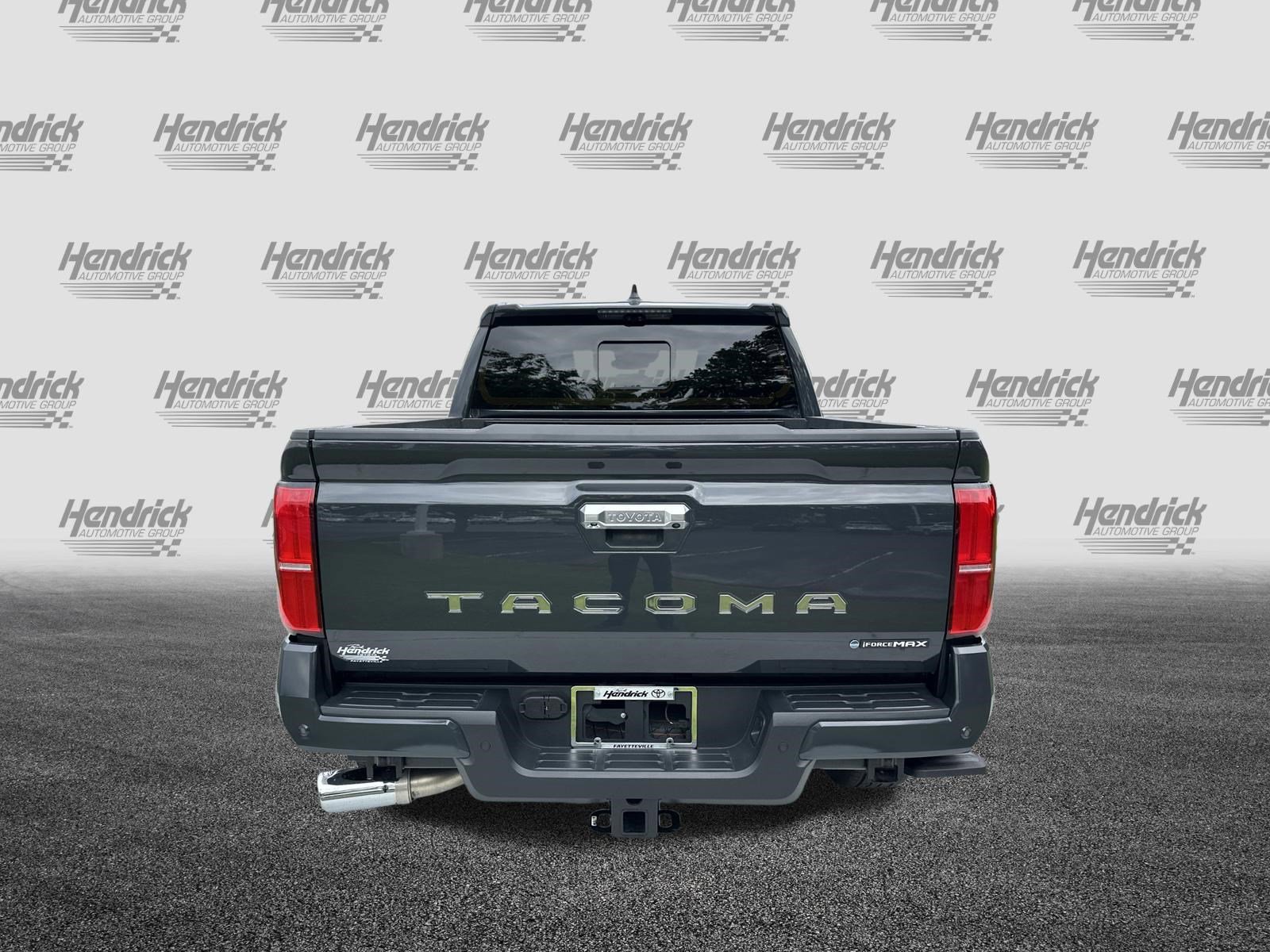 Certified 2025 Toyota Tacoma Limited AWD/4WD image 9