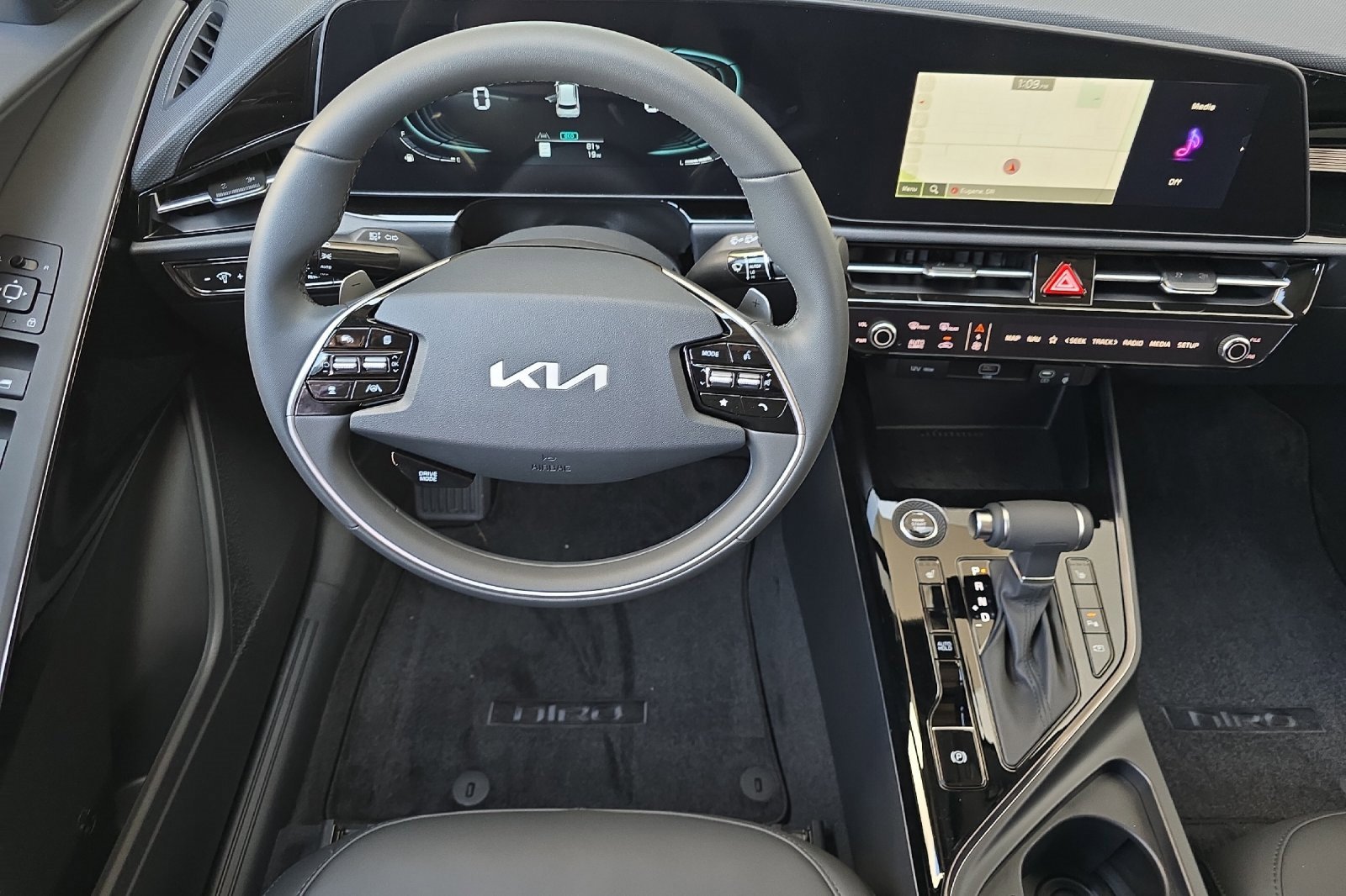 New 2025 Kia Niro EX image 10