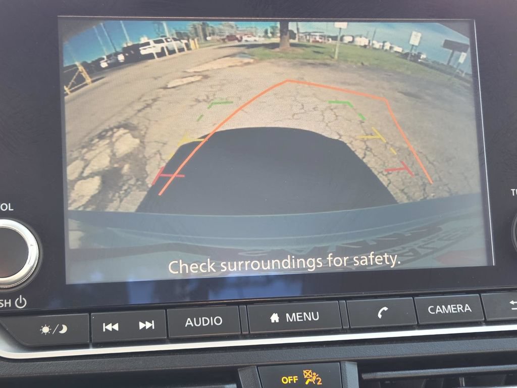 Used 2023 Nissan Altima 2.5 SV FWD image 5