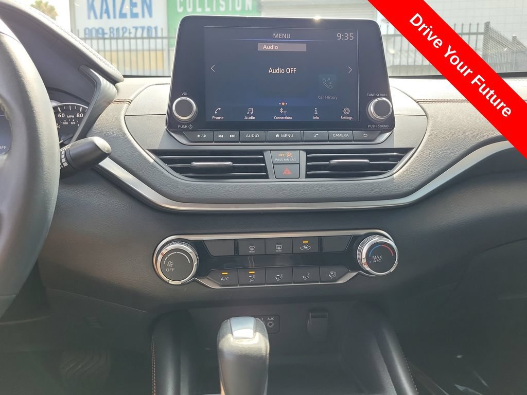 Used 2022 Nissan Altima 2.5 SR AWD/4WD image 15