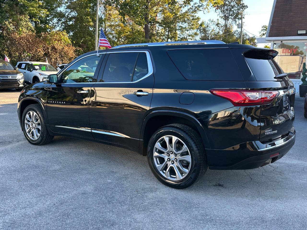 Used 2021 Chevrolet Traverse Premier image 6
