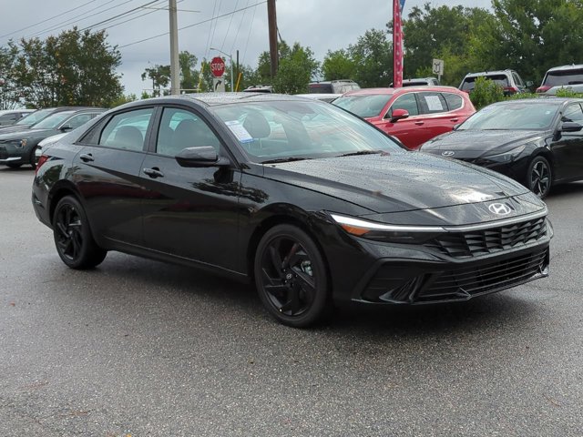 New 2026 Hyundai Elantra Sport FWD image 3