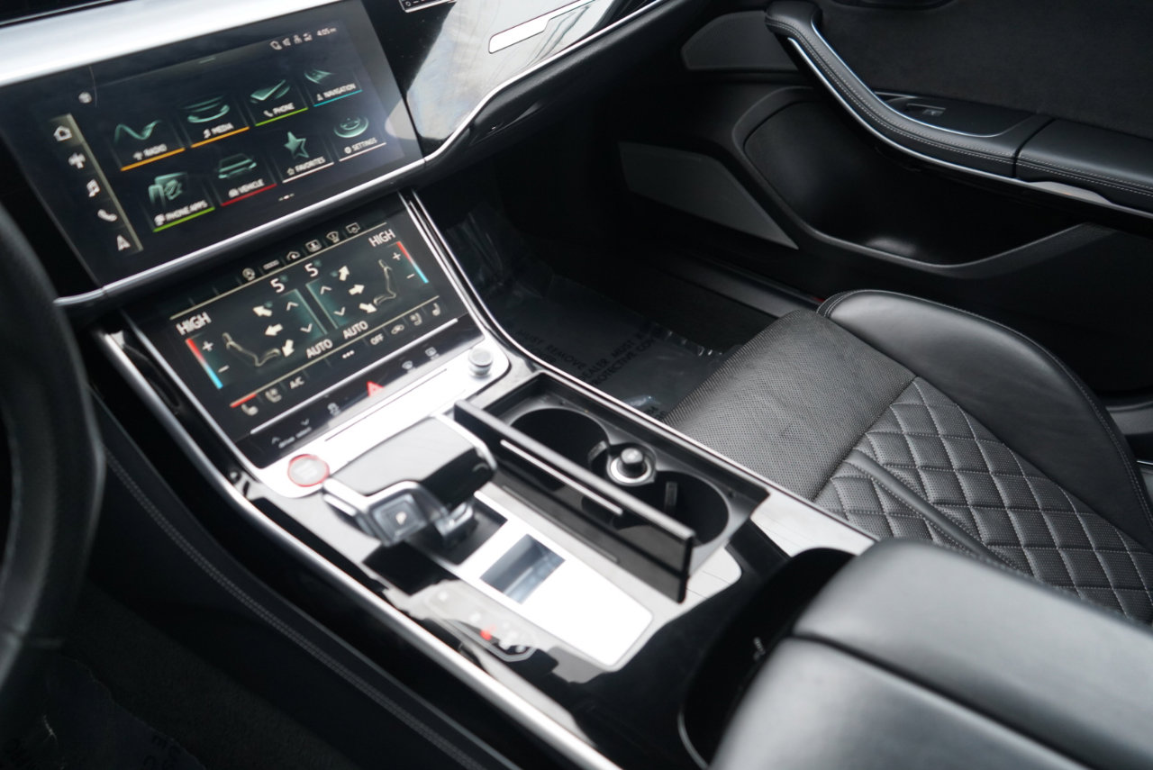 Used 2022 Audi S8 w/ S8 Comfort Plus Package image 37