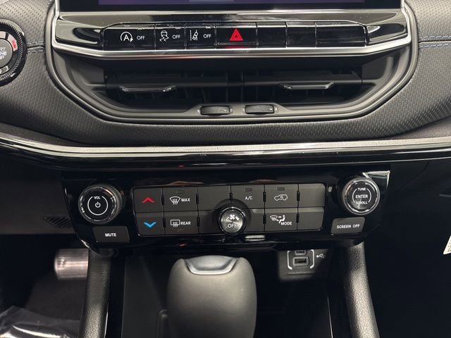 New 2026 Jeep Compass Latitude image 33