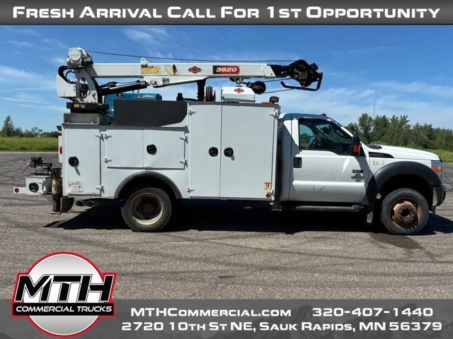 Used 2015 Ford F550 2WD Regular Cab Super Duty image 1
