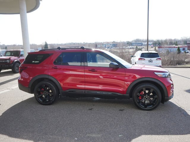 Certified 2023 Ford Explorer ST w/ Equipment Group 401A AWD/4WD image 4