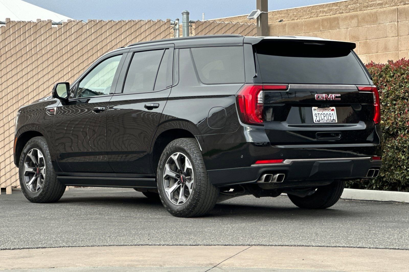 Certified 2025 GMC Yukon AT4 Ultimate image 6