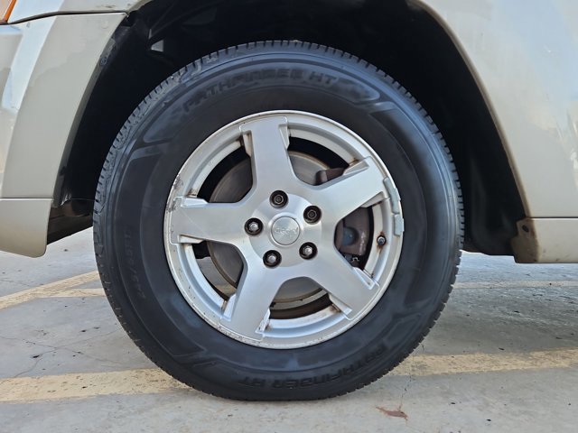 Used 2007 Jeep Grand Cherokee Overland AWD/4WD image 24