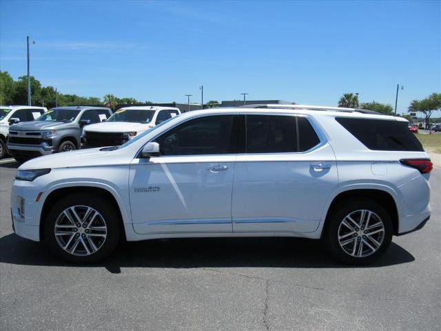 Used 2023 Chevrolet Traverse High Country FWD image 2