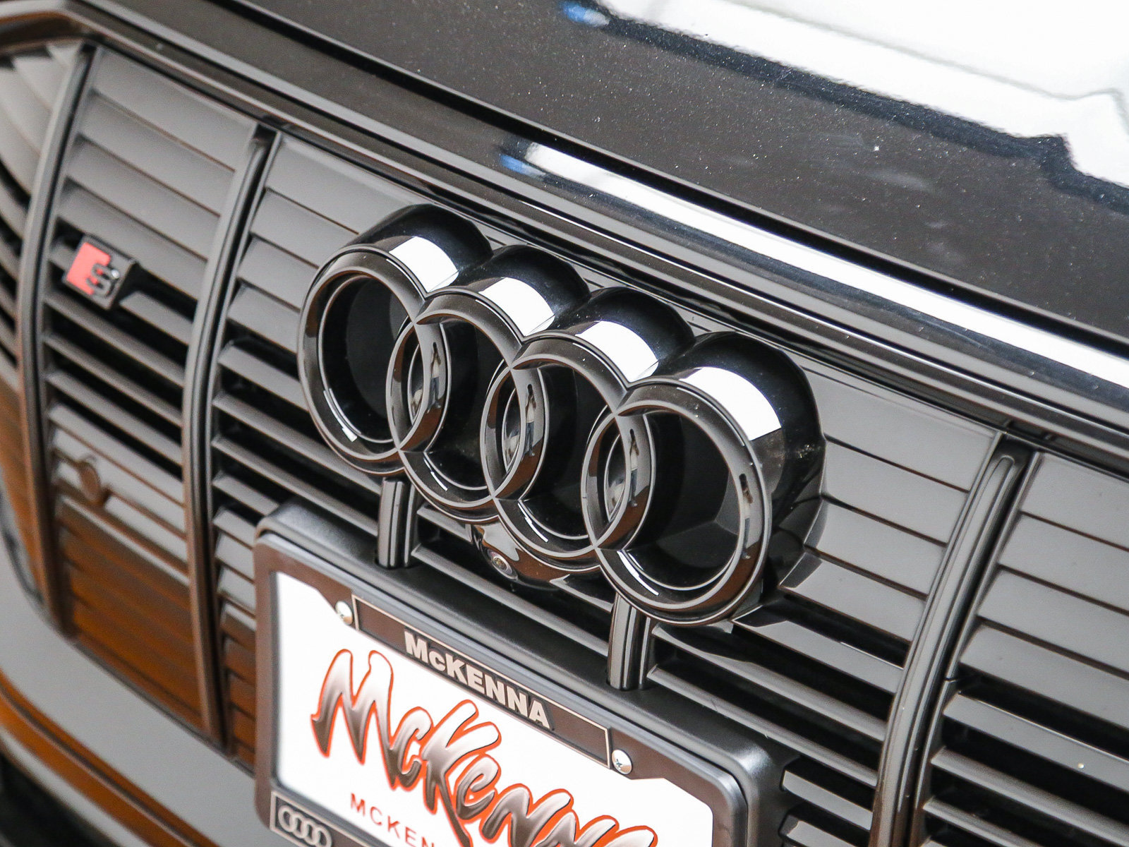 Used 2023 Audi e-tron S Prestige w/ Prestige Package AWD/4WD image 17