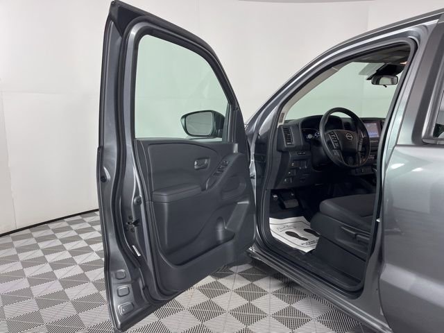 Used 2024 Nissan Frontier S w/ Technology Package image 17