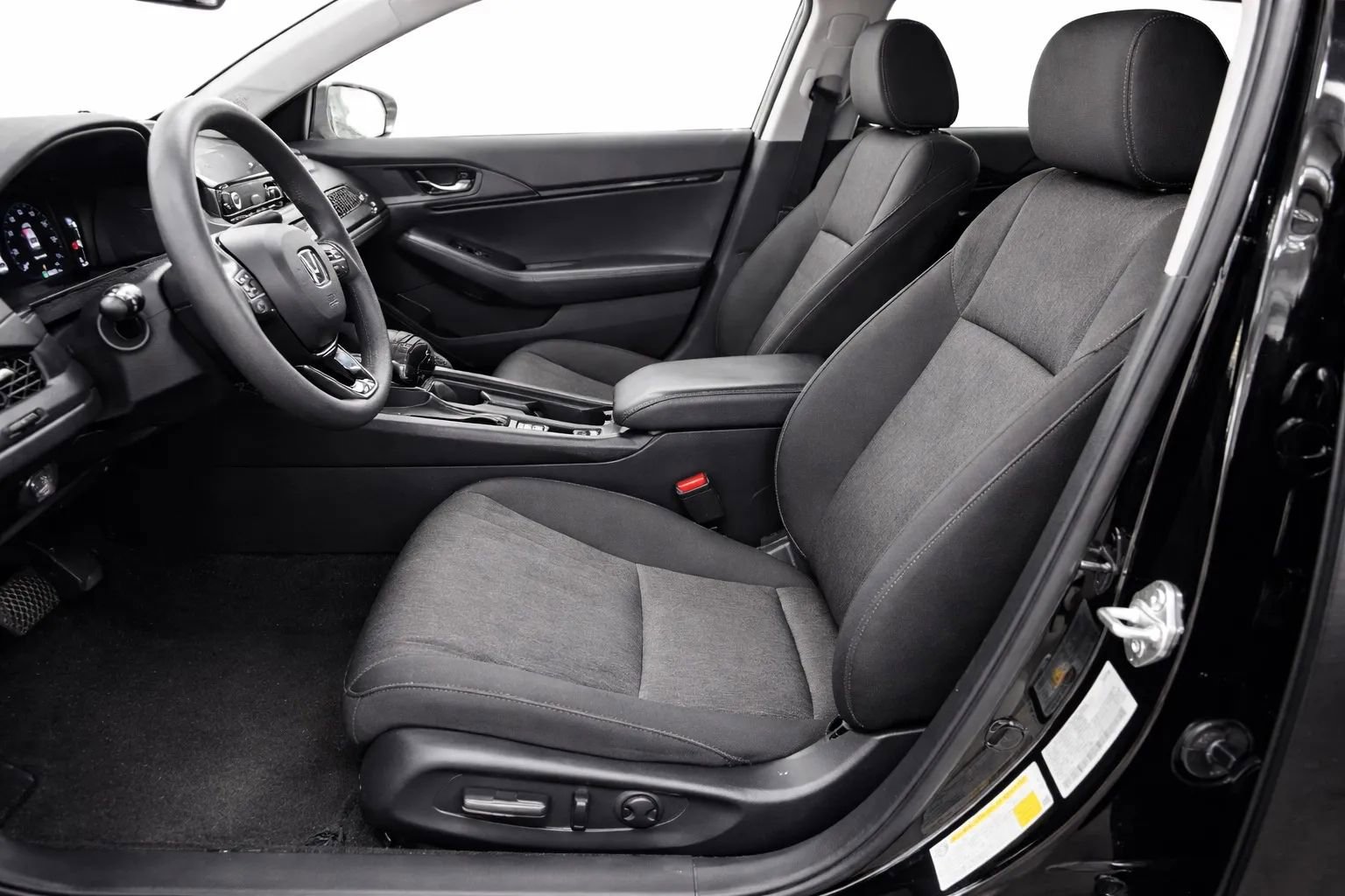 Used 2023 Honda Accord EX image 9