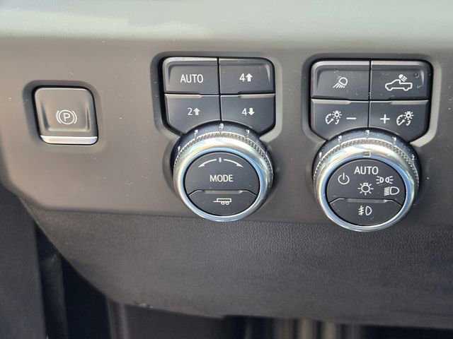 Used 2023 GMC Sierra 1500 AT4 w/ AT4 Preferred Package AWD/4WD image 29