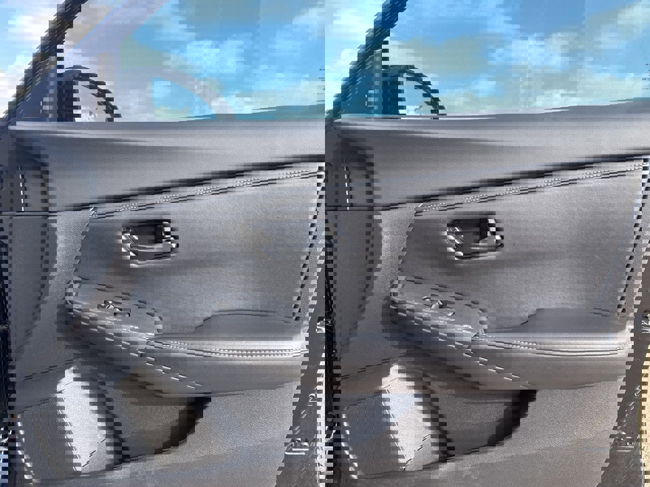 Certified 2024 Nissan Sentra S image 9