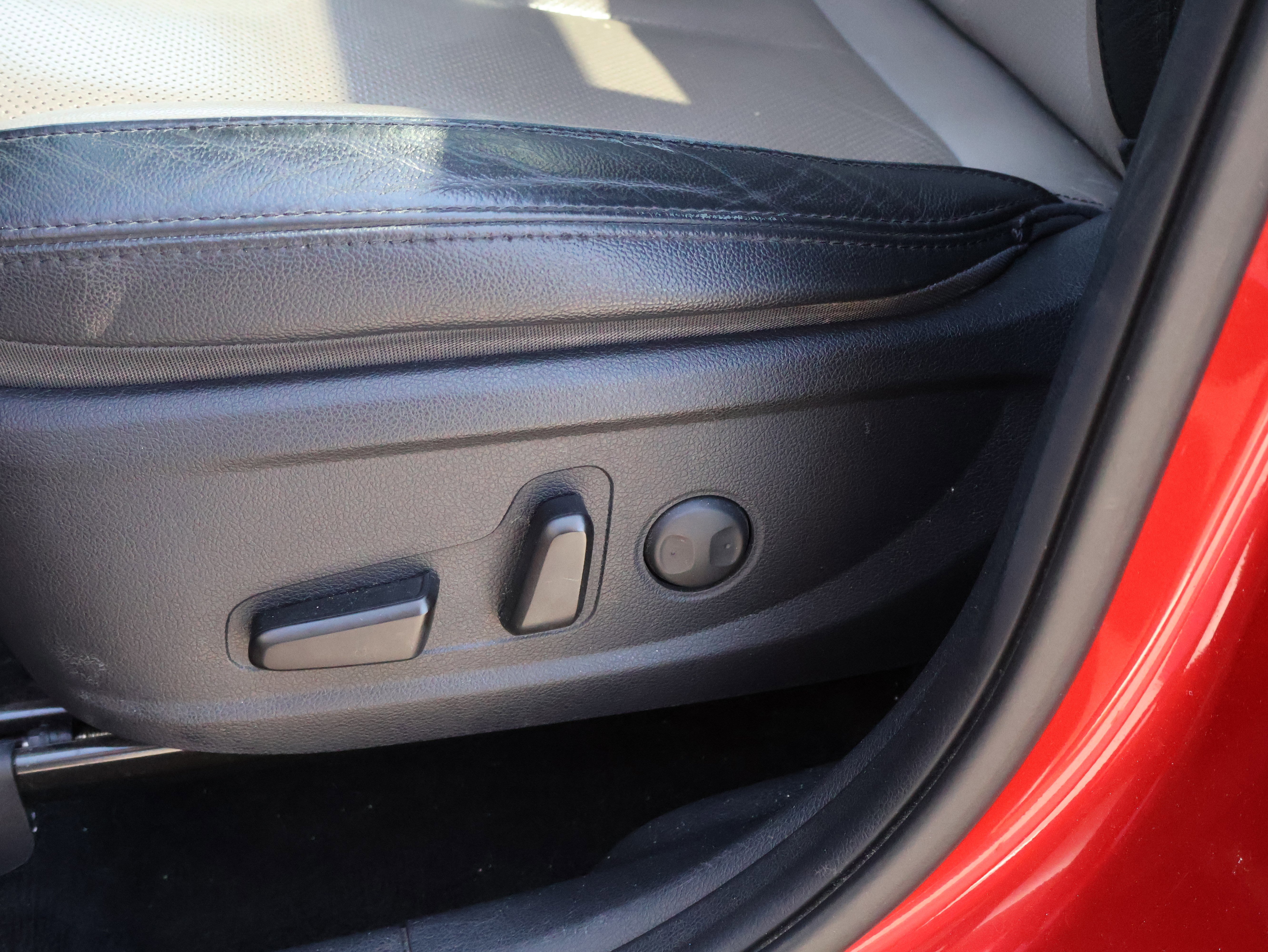 Used 2020 Hyundai Santa Fe SEL image 45