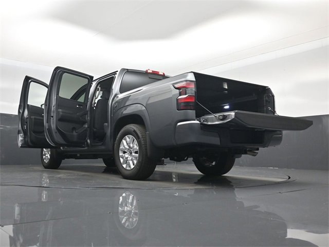 Used 2024 Nissan Frontier SV w/ SV Convenience Package image 71