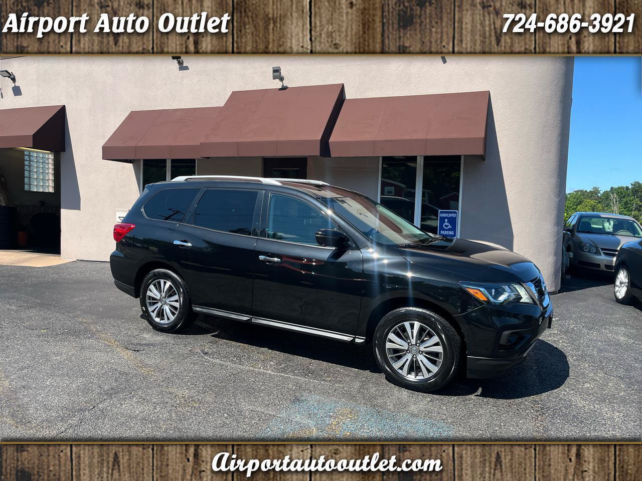 Used 2019 Nissan Pathfinder SL AWD/4WD image 1