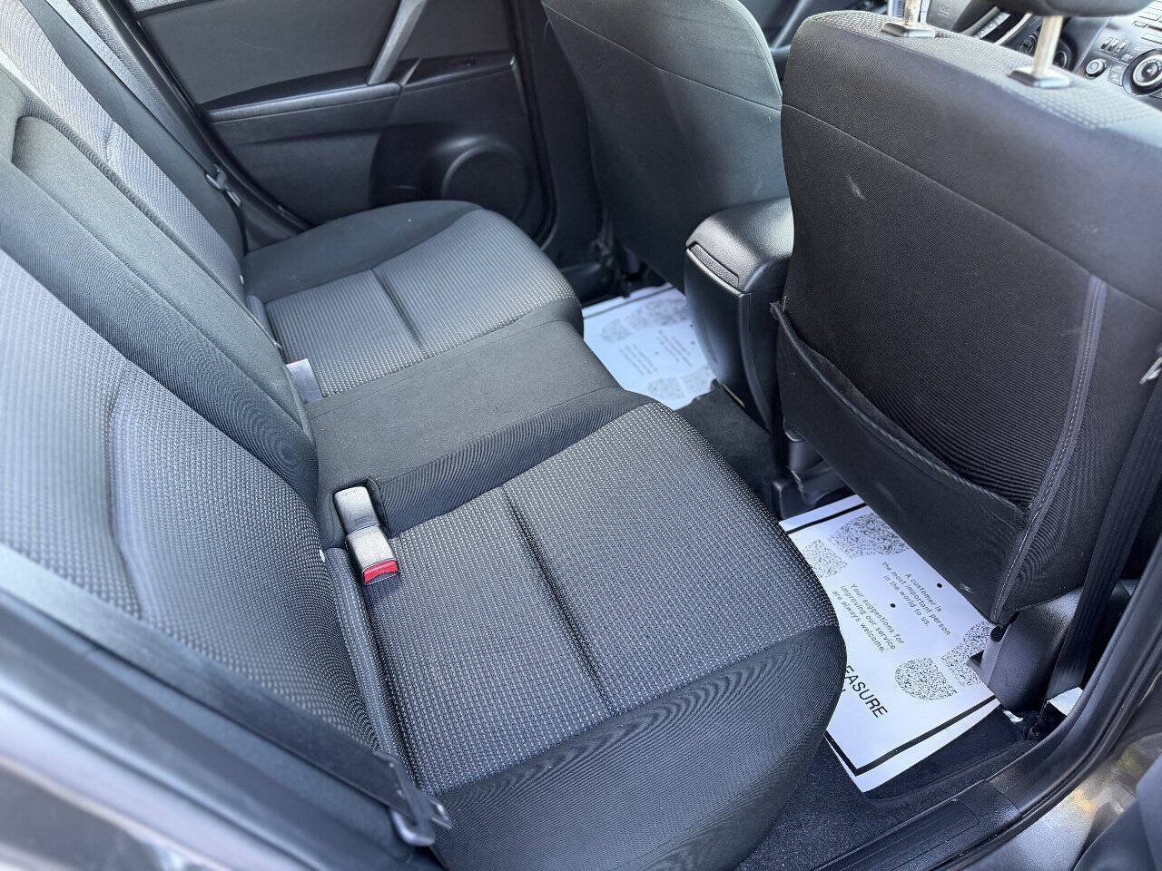 Used 2013 MAZDA MAZDA3 i Touring FWD image 17