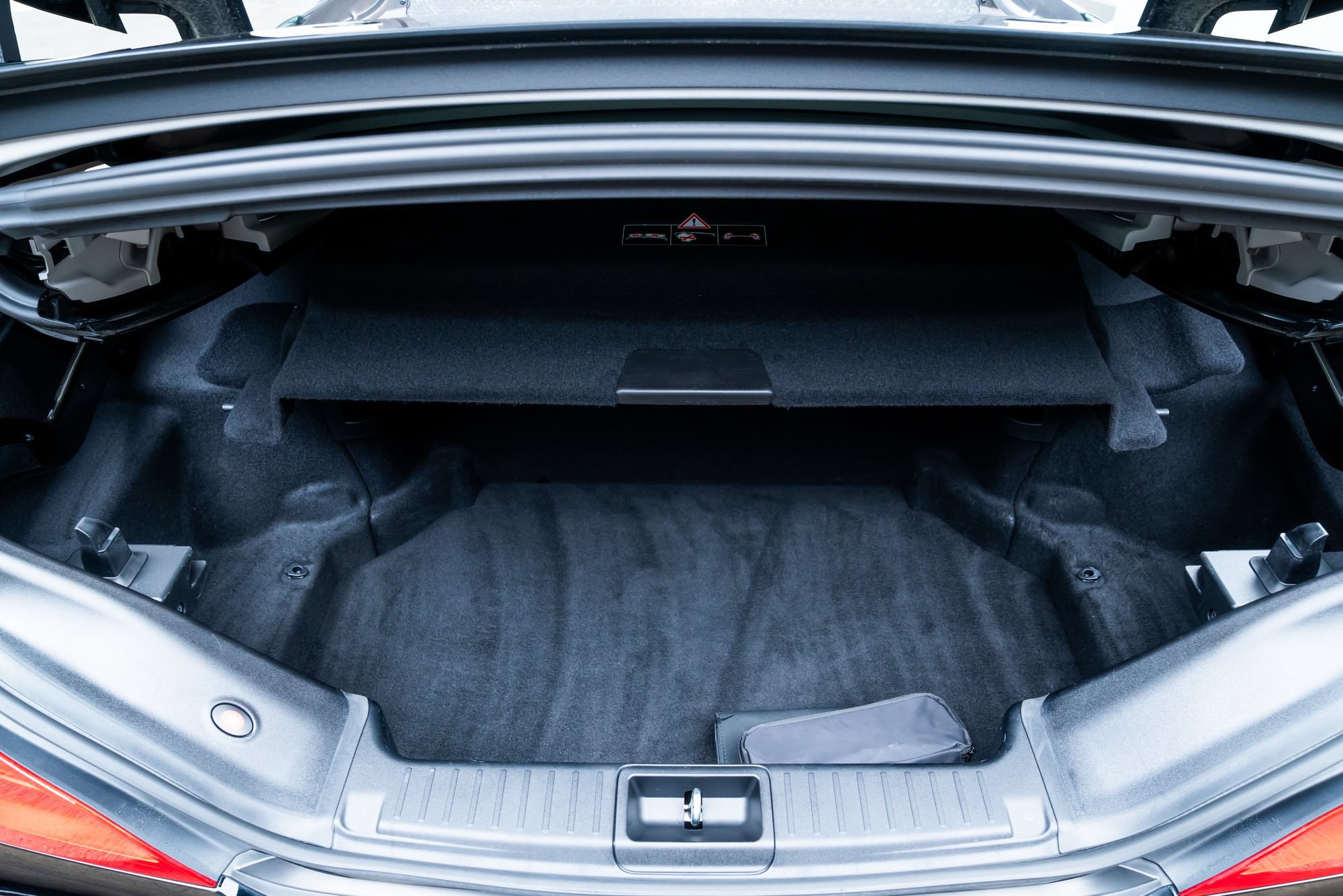 Used 2019 Mercedes-Benz SL 550 image 7