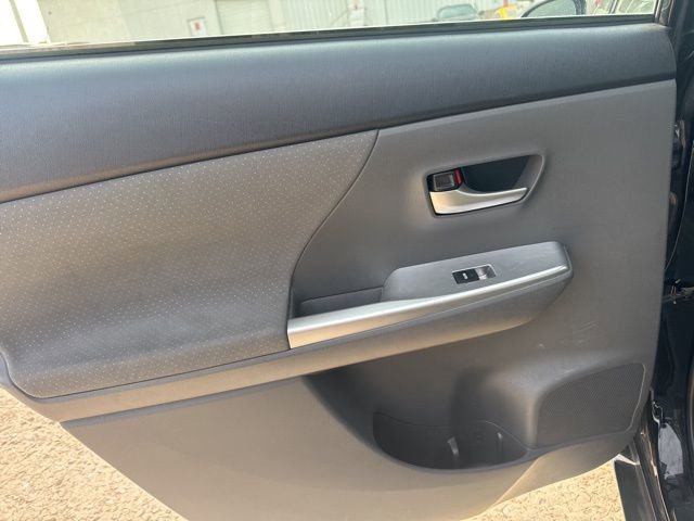 Used 2012 Toyota Prius V Two FWD image 11