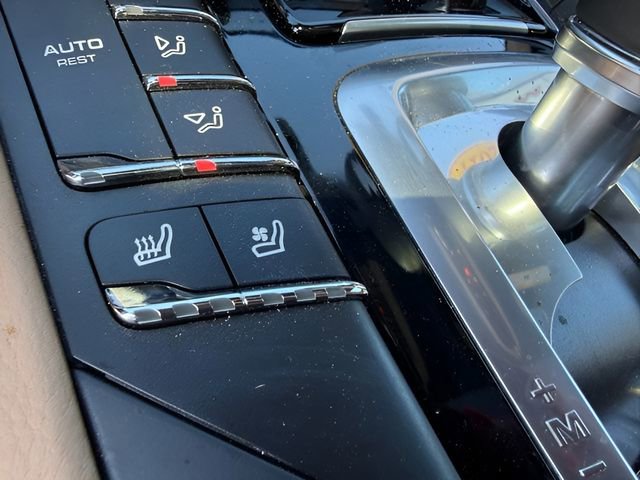 Used 2017 Porsche Cayenne S image 19