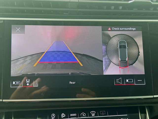 Used 2021 Audi Q7 3.0T Prestige image 14