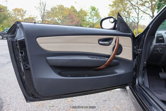 Used 2010 BMW 135i Convertible image 37