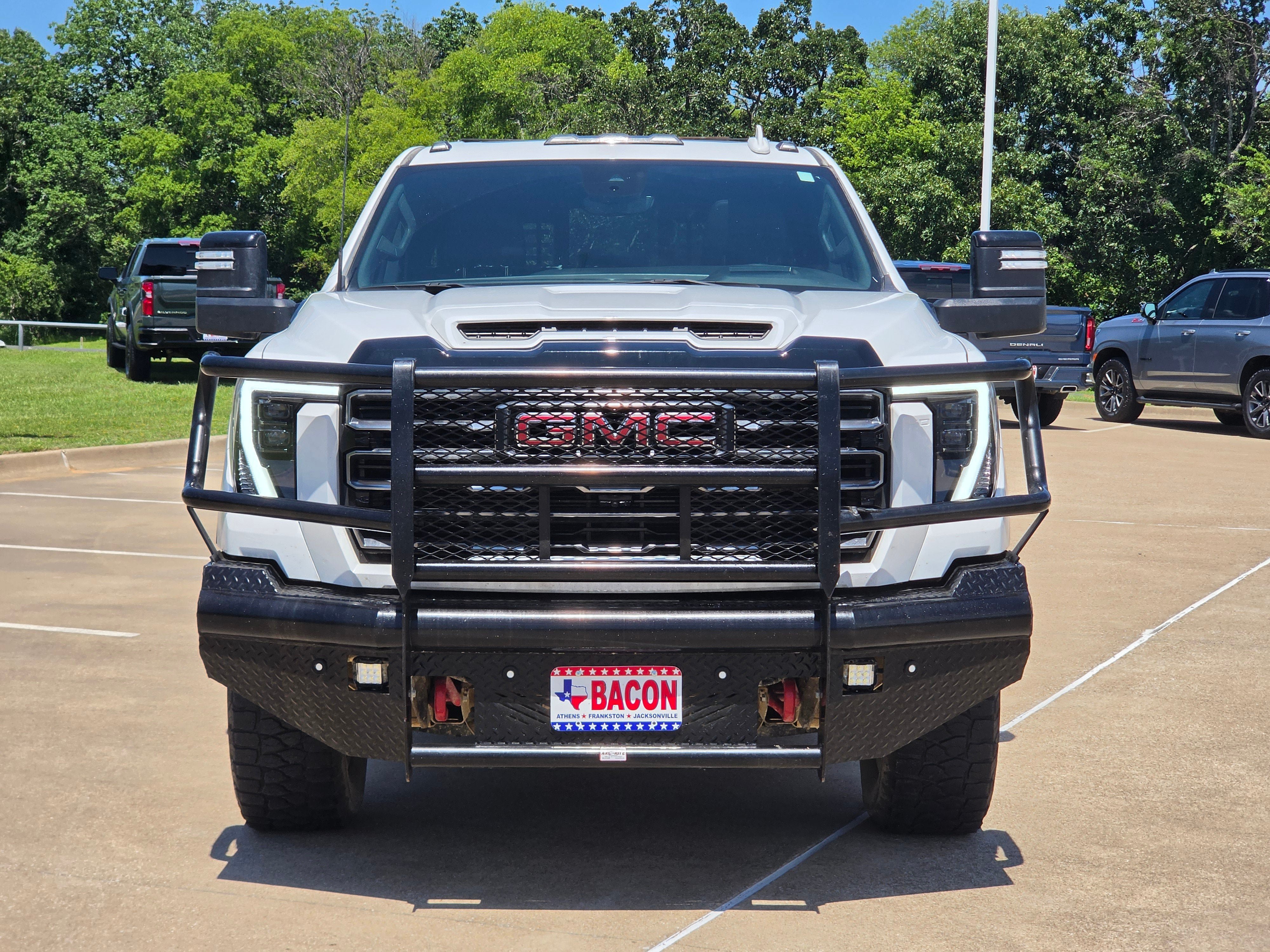 Used 2025 GMC Sierra 2500 AT4 w/ AT4 Premium Plus Package AWD/4WD image 9