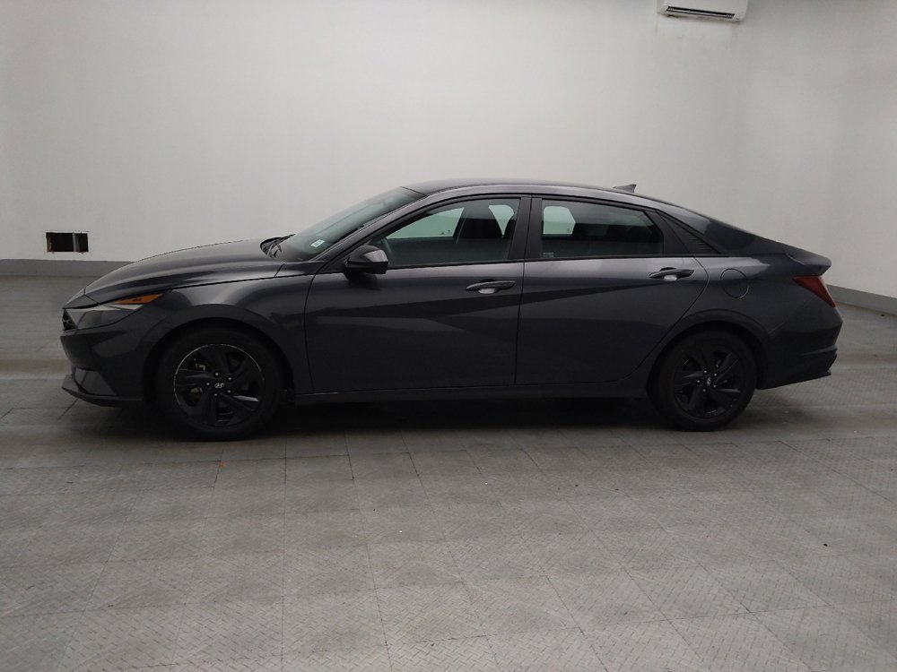 Used 2021 Hyundai Elantra SEL FWD image 2