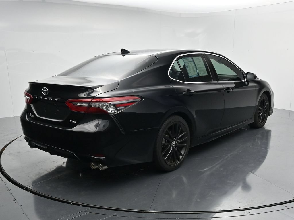 Used 2023 Toyota Camry XSE FWD image 7