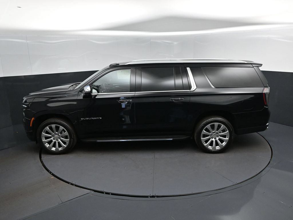 New 2026 Chevrolet Suburban Premier RWD image 32