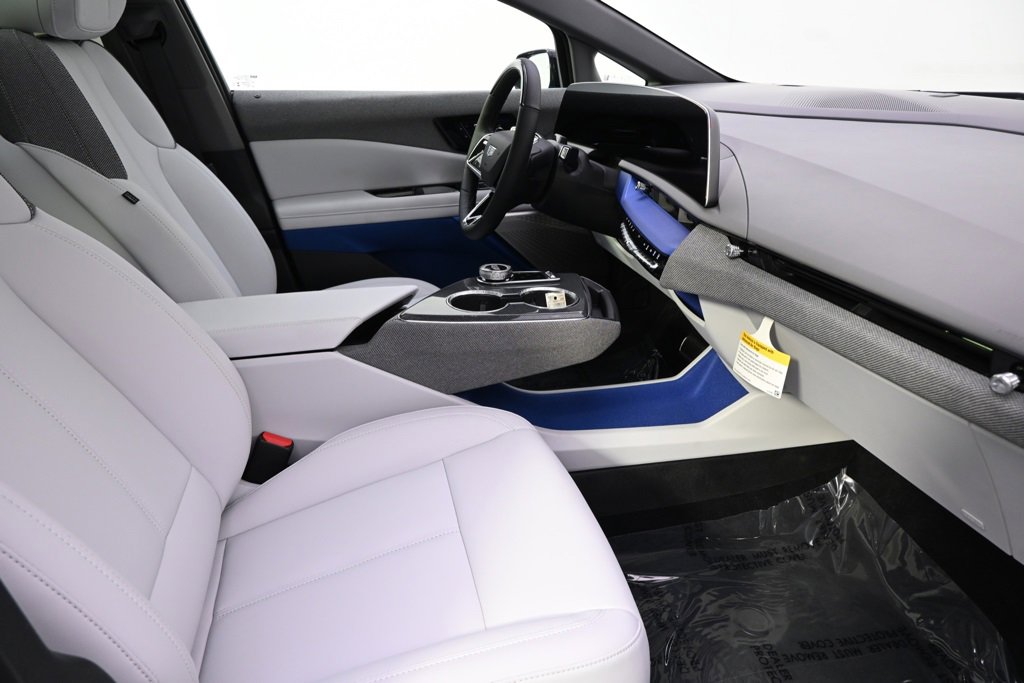 New 2025 Cadillac Optiq Luxury 1 w/ LPO, Floor Liner Package image 16