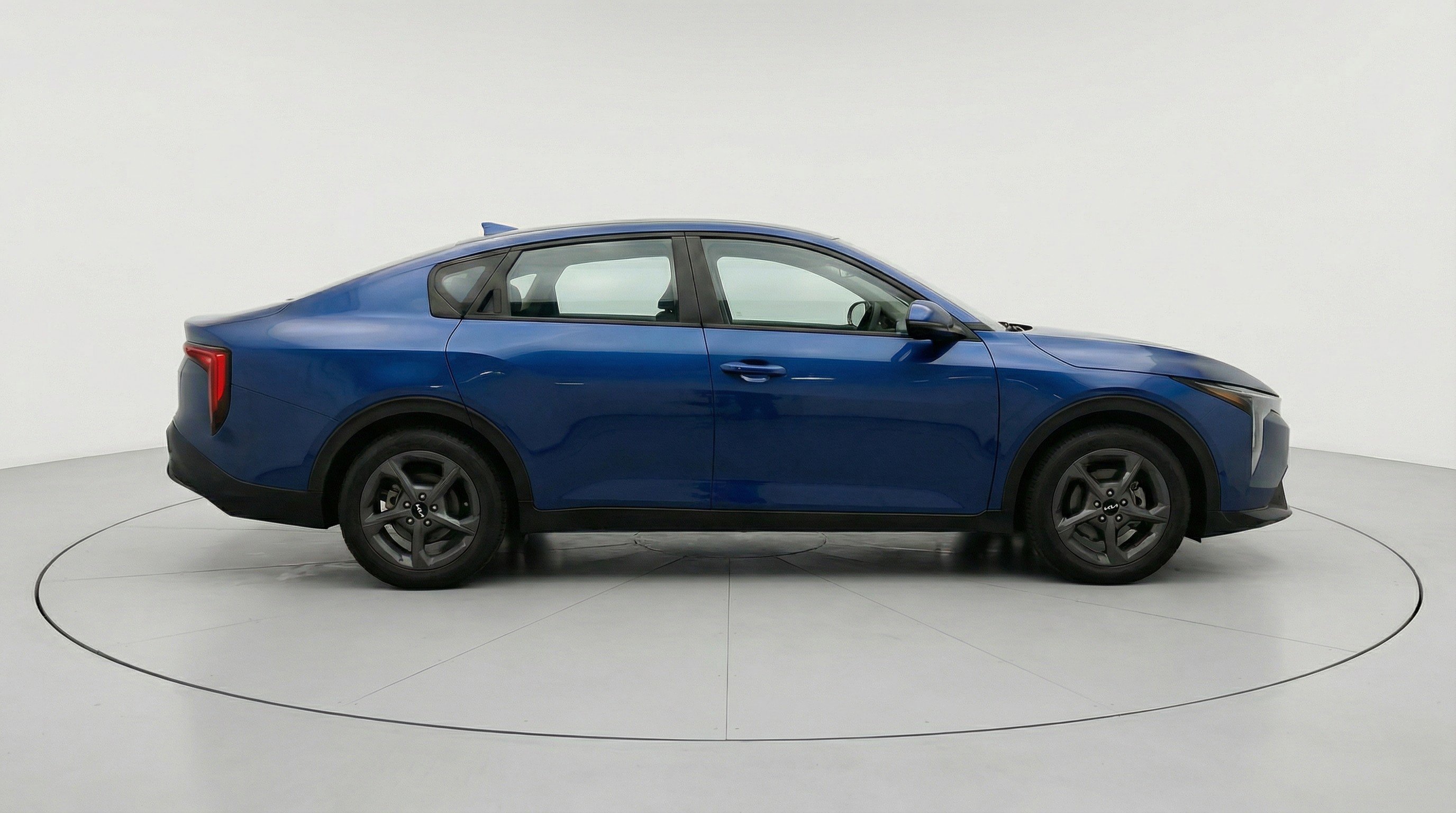 Used 2025 Kia K4 FWD image 11