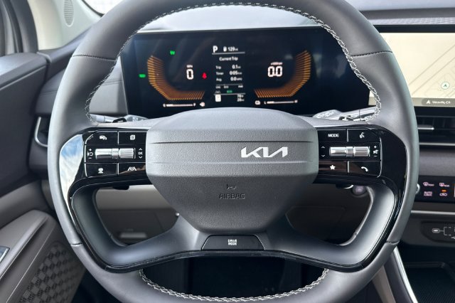 New 2027 Kia Carnival EX FWD image 29