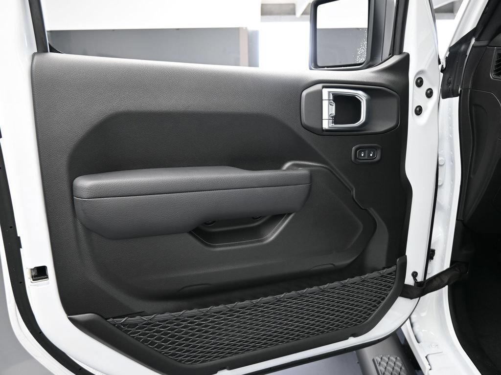 New 2026 Jeep Gladiator Sport AWD/4WD image 15