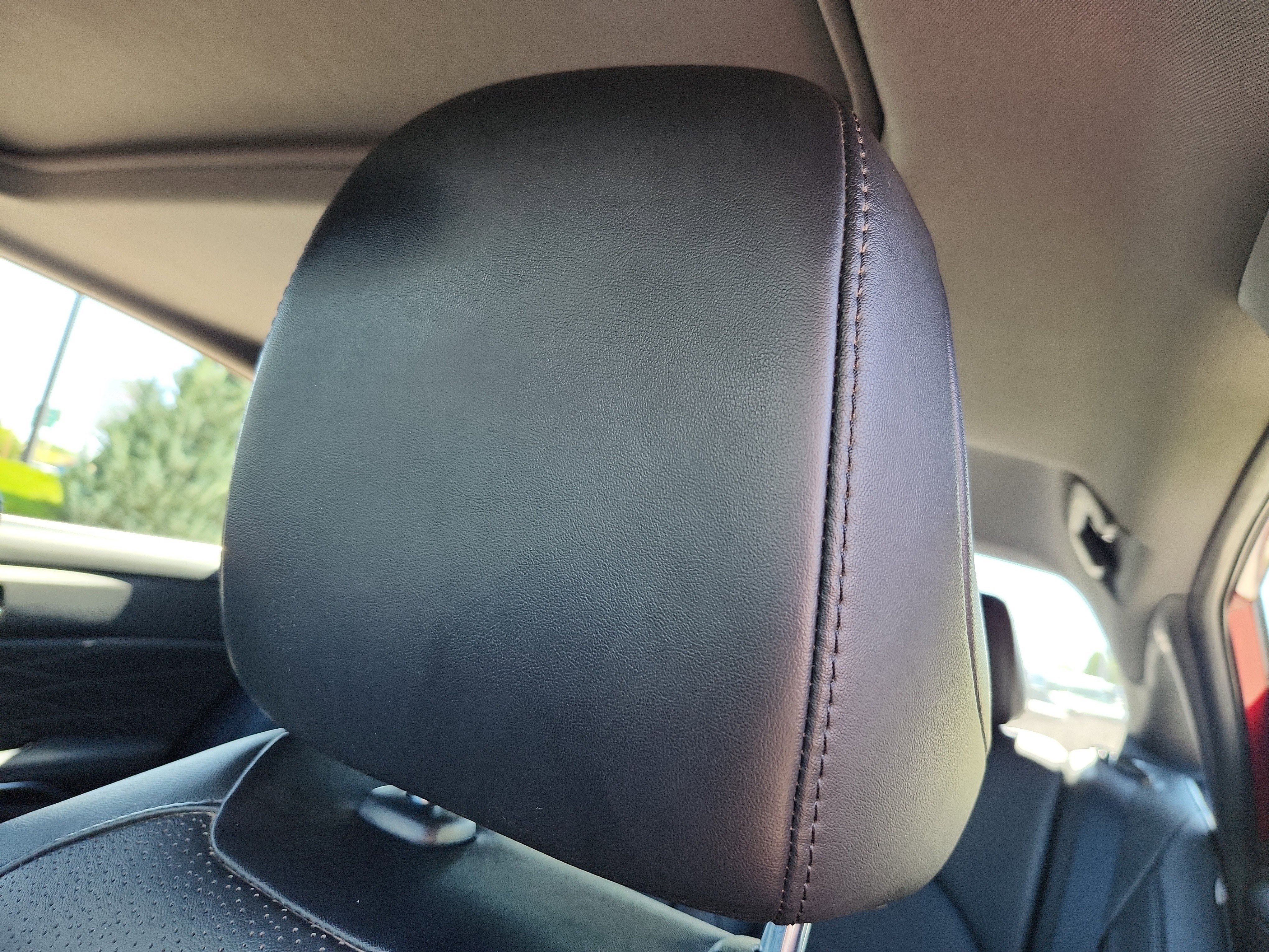 Used 2021 Toyota Avalon Limited w/ Advanced Safety Package FWD image 11
