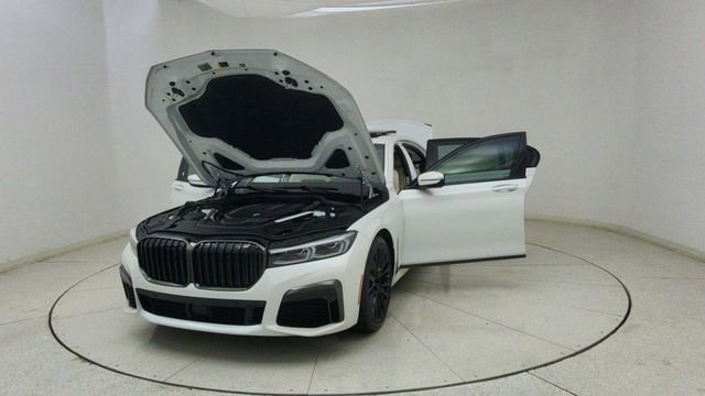 Used 2022 BMW 740i w/ M Sport Package image 75