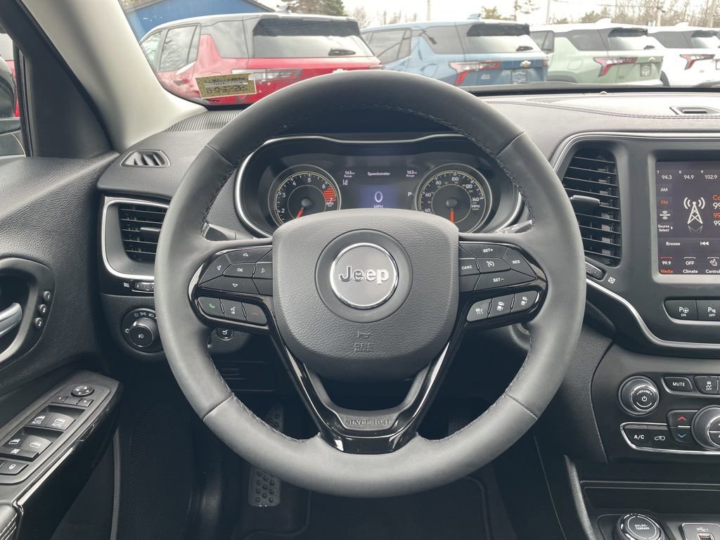 Used 2023 Jeep Cherokee Altitude Lux w/ Lux Elite Package image 12