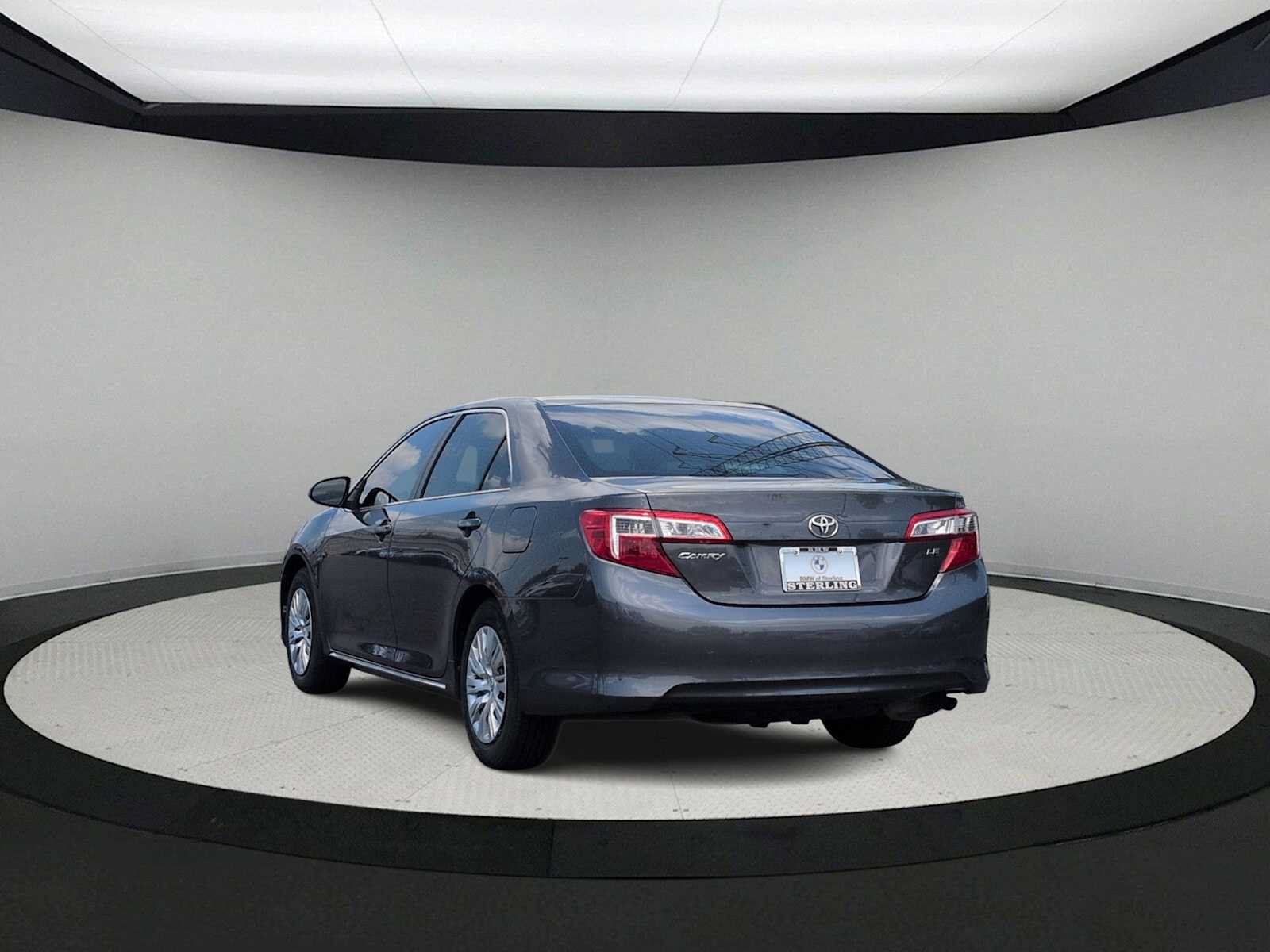 Used 2012 Toyota Camry LE FWD image 6