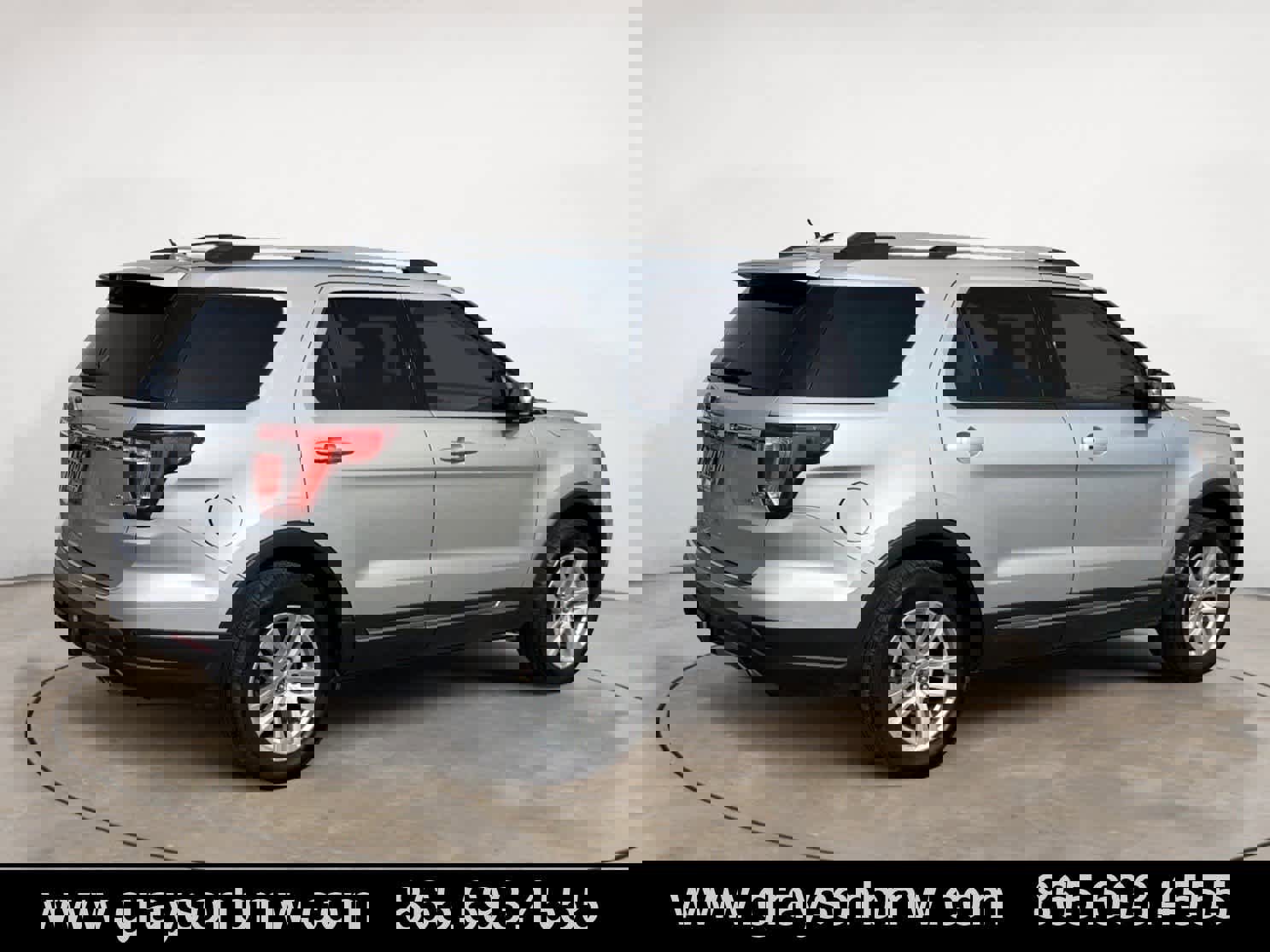 Used 2022 Ford Explorer XLT image 3