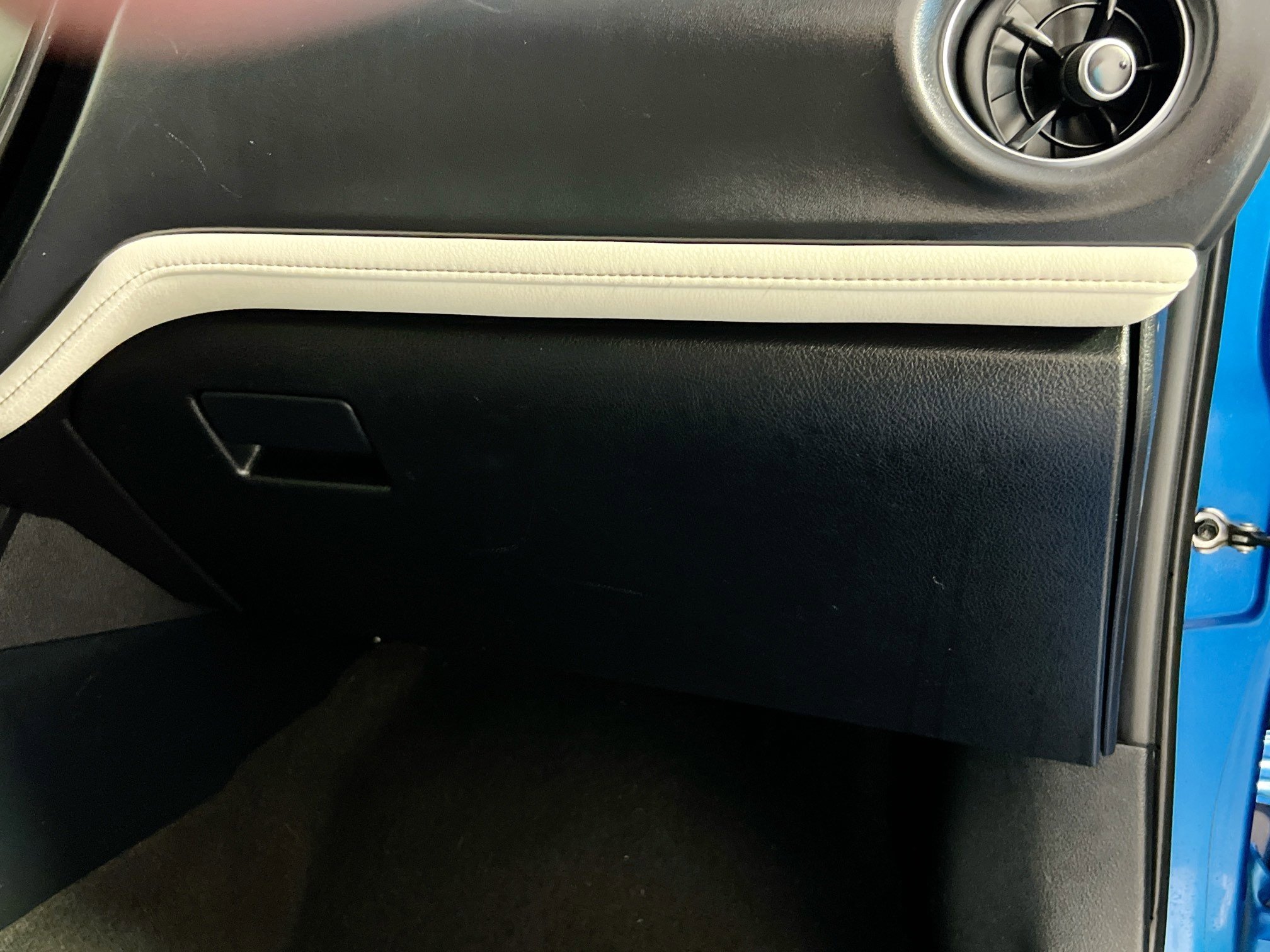 Used 2017 Toyota Corolla iM image 33