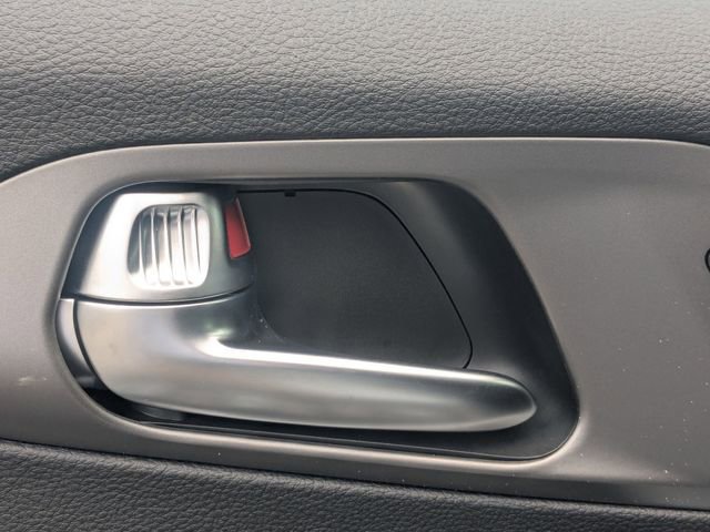 New 2027 Chrysler Pacifica Select FWD image 13