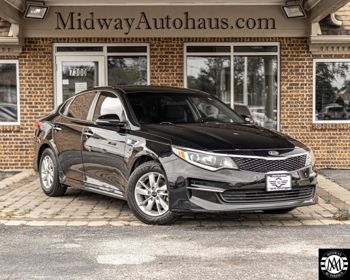 Used 2017 Kia Optima LX FWD image 3