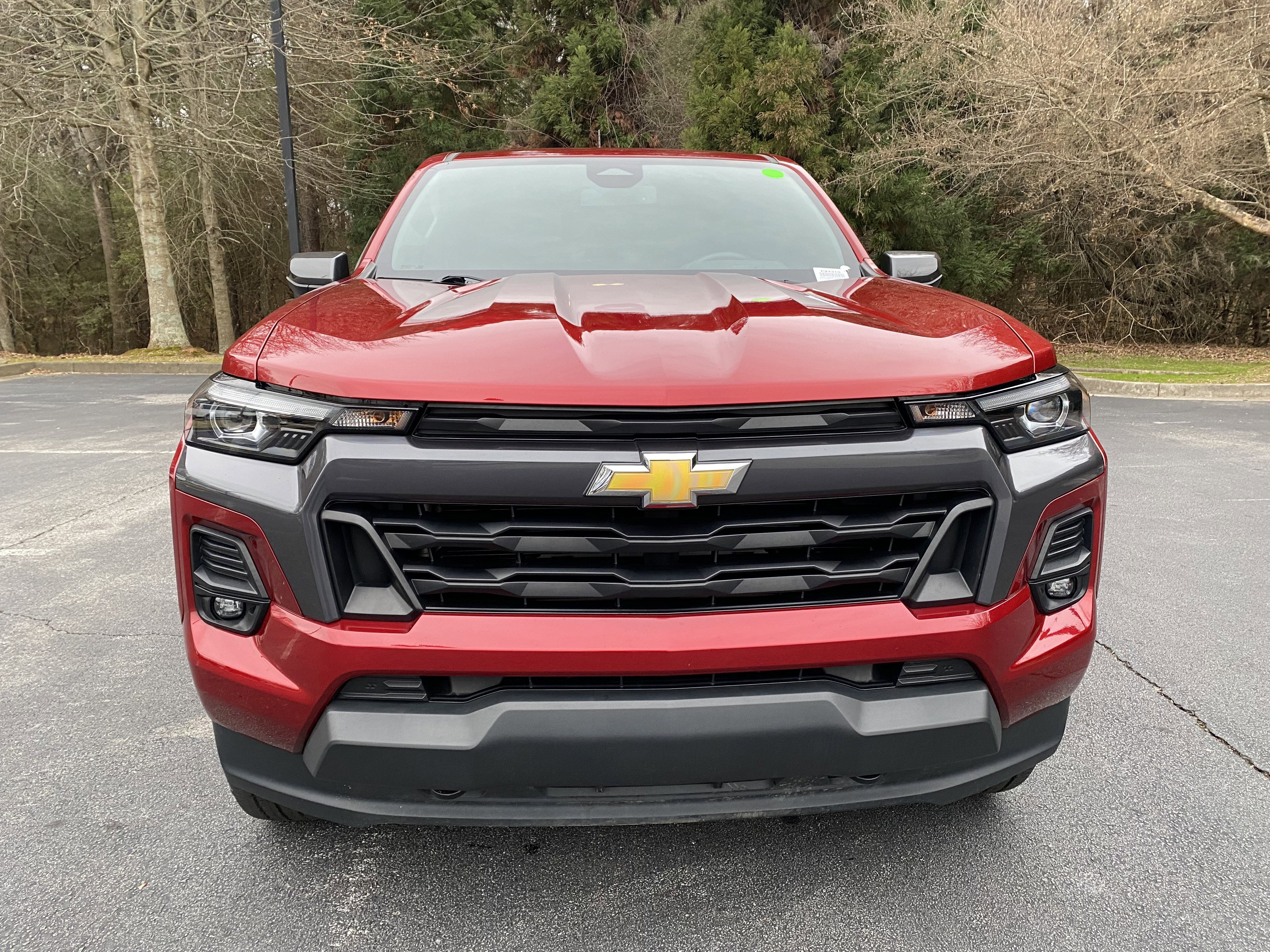 Used 2023 Chevrolet Colorado LT w/ LT Convenience Package III image 3