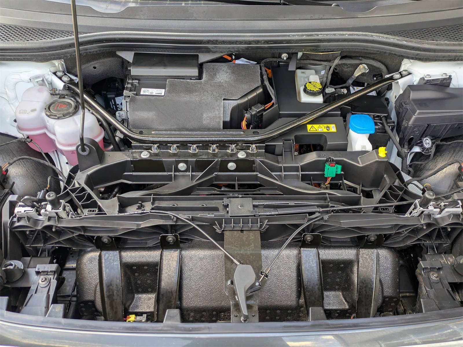 Used 2024 Audi Q4 e-tron Premium image 23