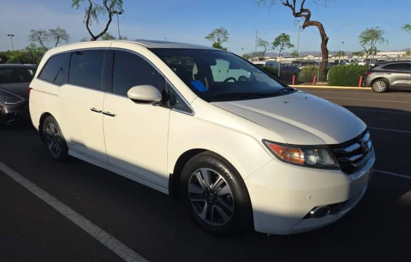 Used 2016 Honda Odyssey Touring Elite video 1