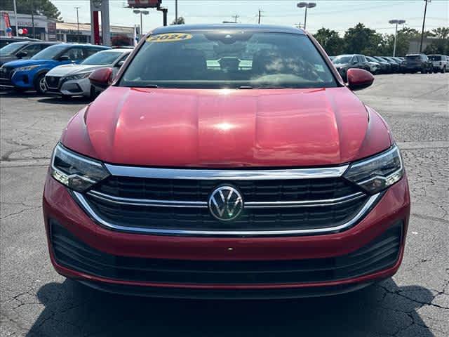 Used 2024 Volkswagen Jetta SE FWD image 8
