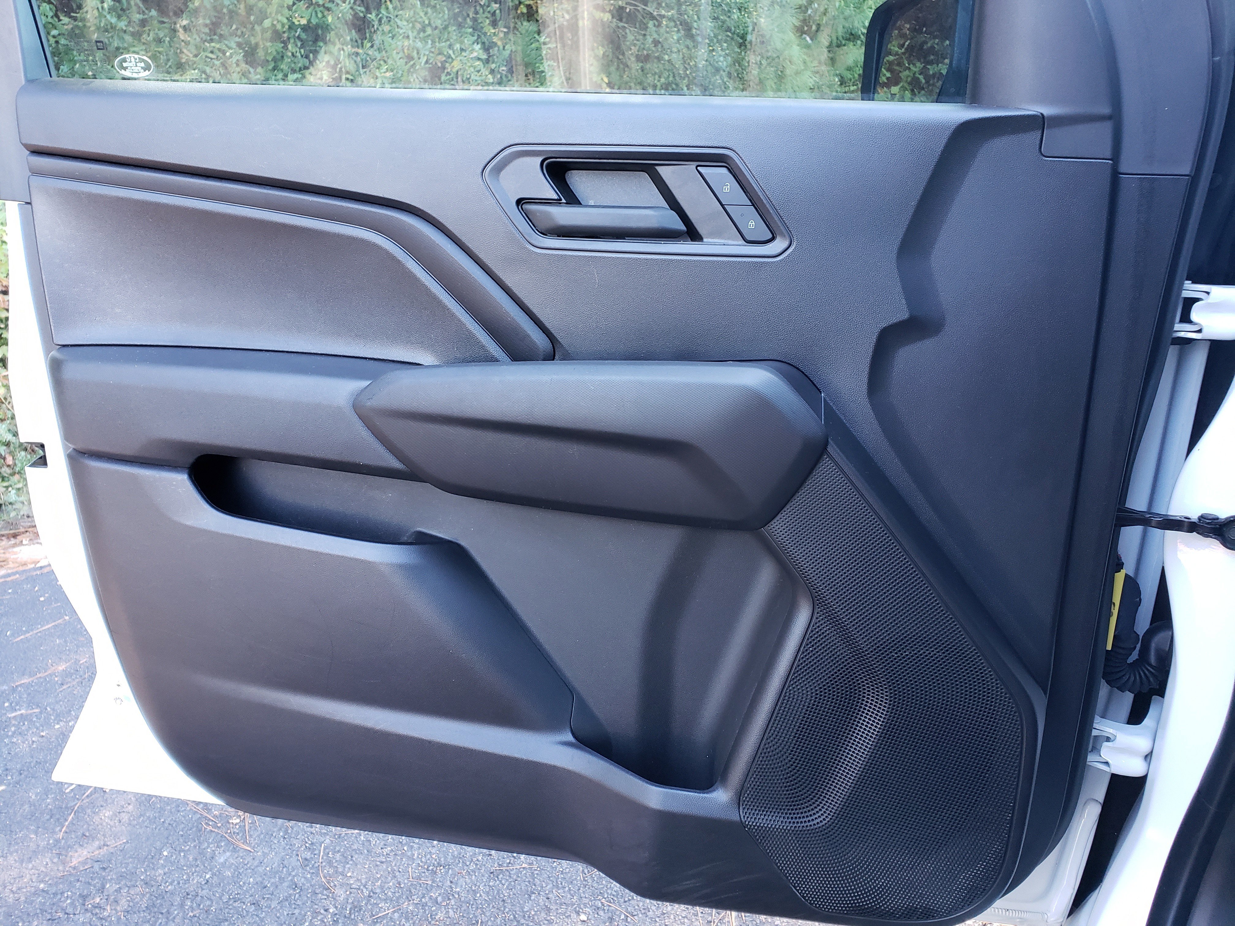 Used 2023 Chevrolet Colorado W/T image 9