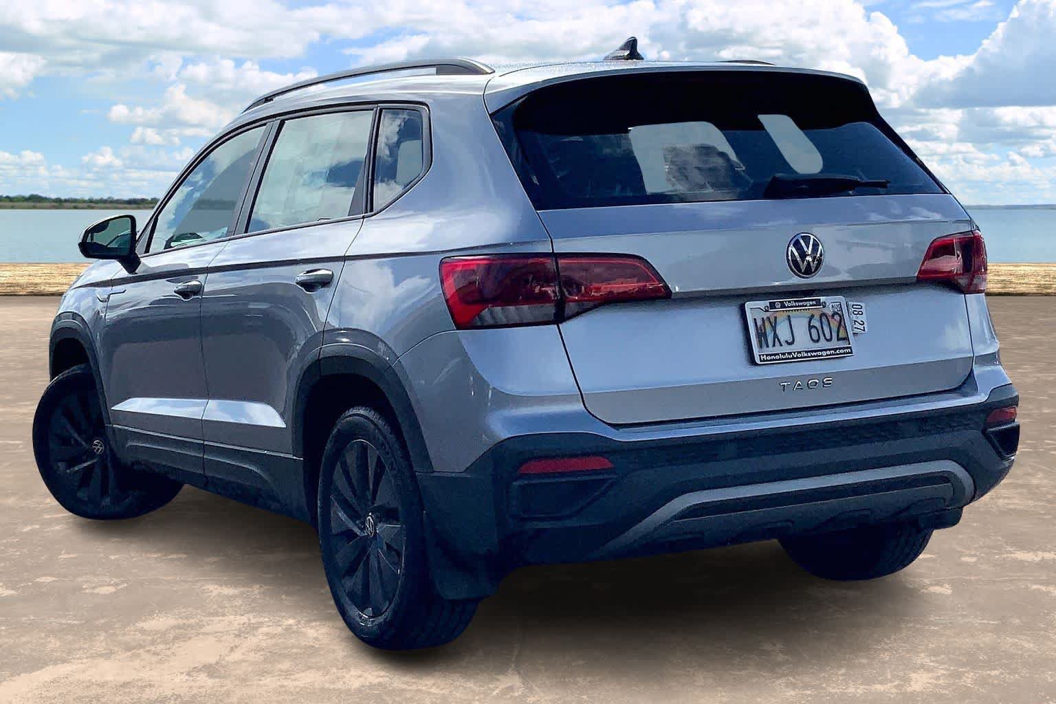 Used 2023 Volkswagen Taos S FWD image 4